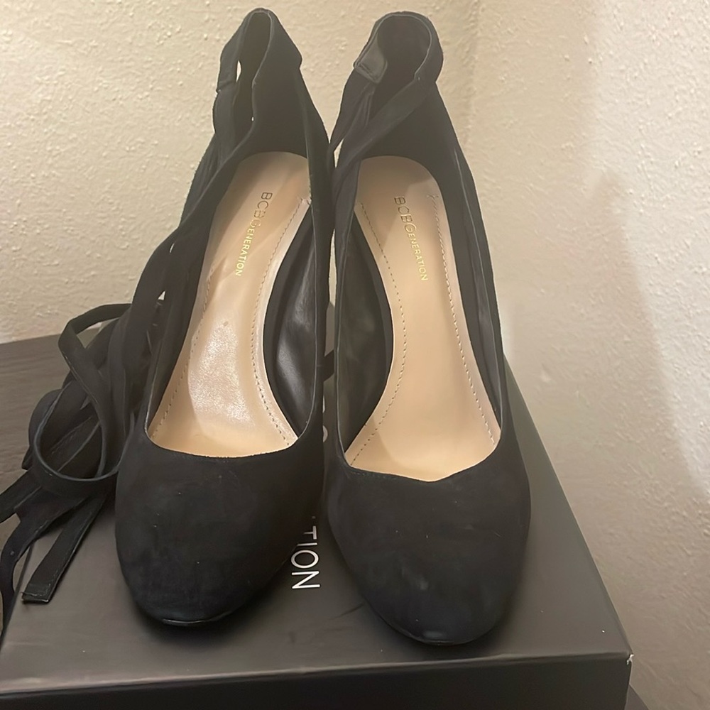 ▪️Black suede lace up heels